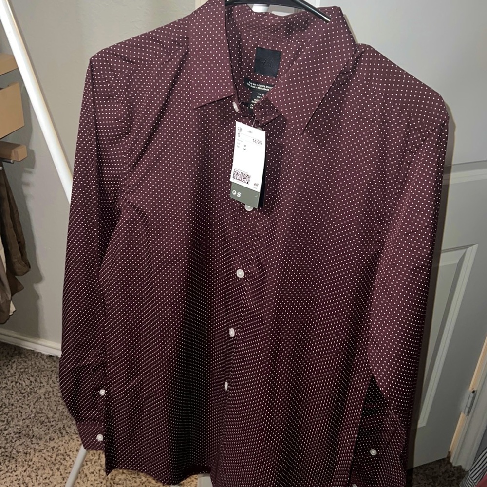 NWT Burgundy H&M Medium Slim-fit Shirt